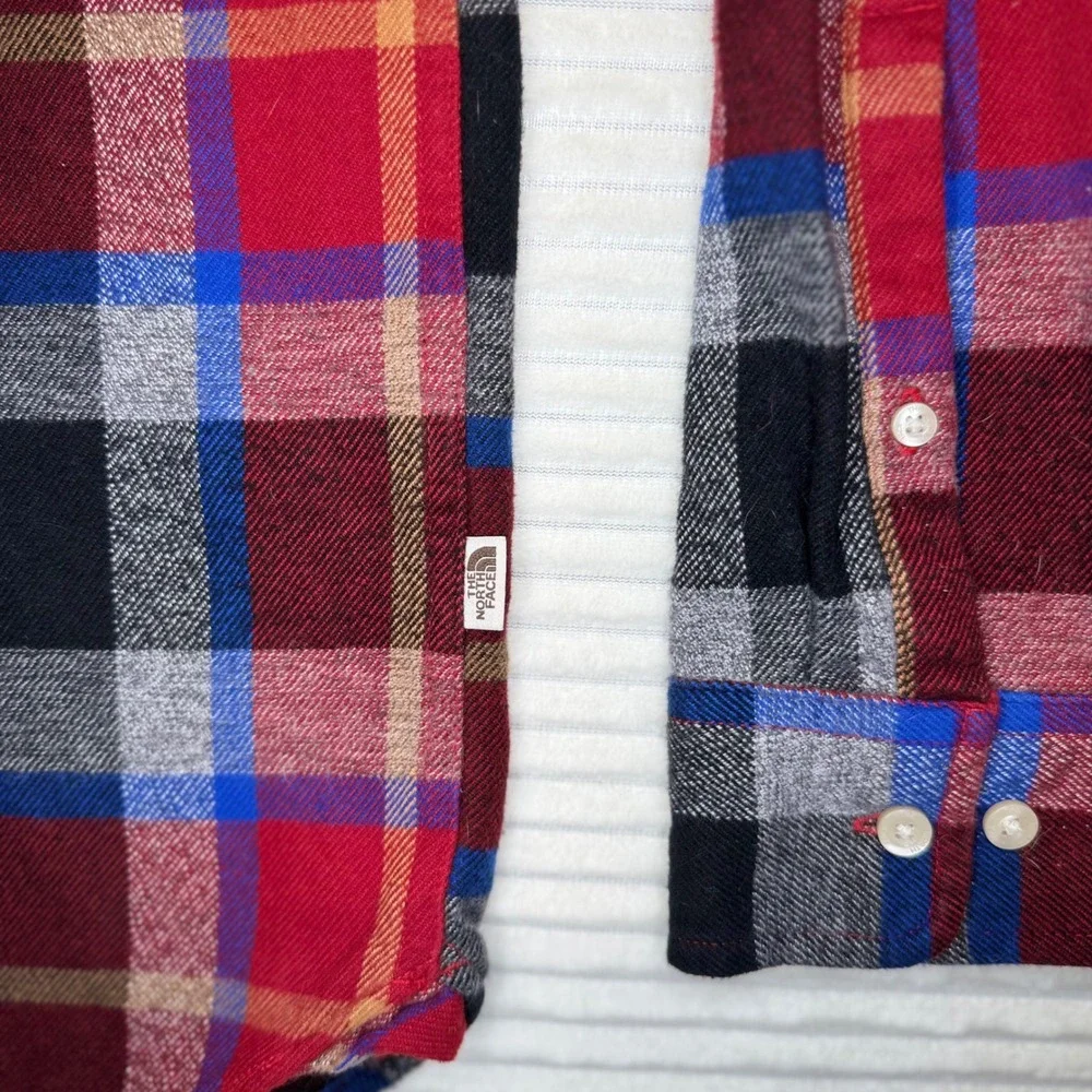 The North Face‎ Plaid Flannel Shirt Men's Medium Red Blue Black Cotton Button Up